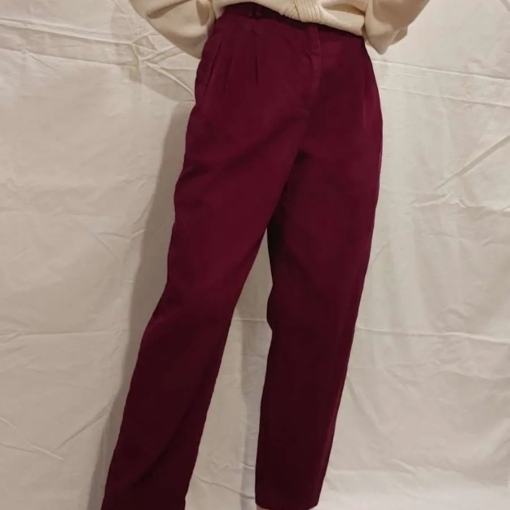 rafaella • vintage burgundy pleated cords